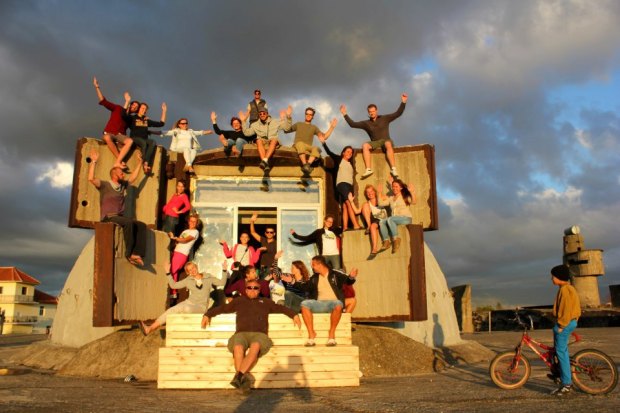 02_Albania_Bed and Bunker_ConstructionPeriodTeam