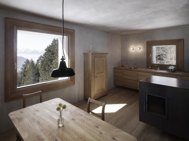 10.Austria_mountain cabin laterns 19 ∏ marc lins_72dpi