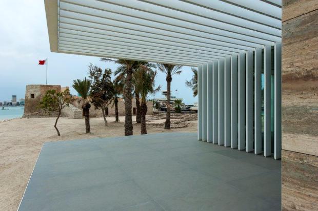 13-5-Marco Boria-entrance with portuguese fort in the background