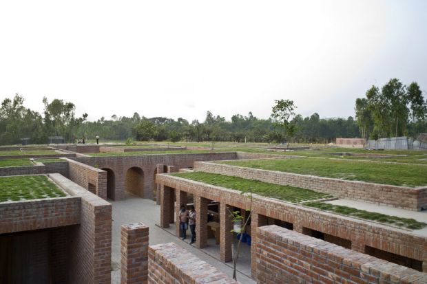 14_friendship-centre-kashef-mahboob-chowdhury-urbana_01_general_view_with_dining_pavilion_in_the_foreground_-photo_-eric_chenal-