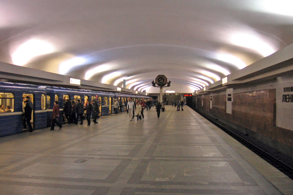 16_Belarus_Minsk_Metro_L1_Lenina