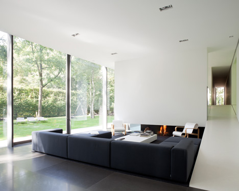 17.Belgium_Villa-Roces_12