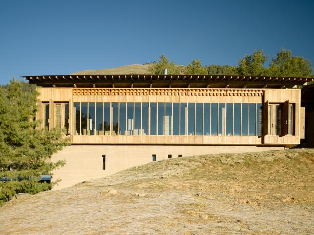 Gangtey Exterior_Hill 6