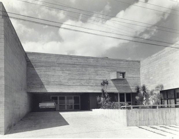 24.Brazil_residencia-jose roberto-filippelli_ruy_ohtake_facade_large