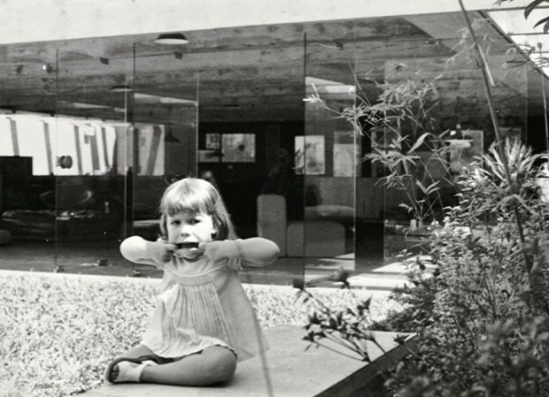 24.Brazil_residencia-jose roberto-filippelli_ruy_ohtake_juliana-filippelli-in-garden