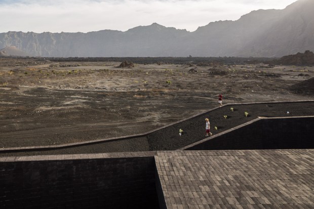 32.Fogo-Island-Natural-Park-Headquarters-Oto-Arquitectos-Cape-Verde-14