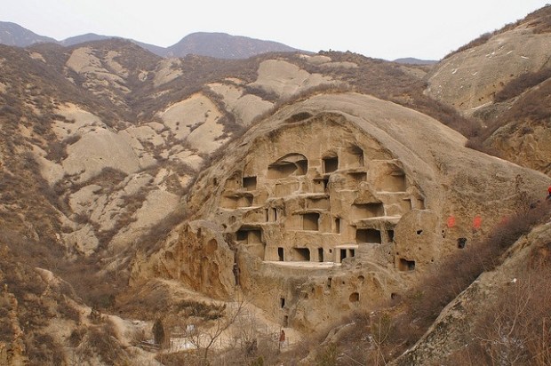 Cave dwellings in the Loess Plateau, China ©2013 taQpets