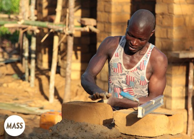 1500x1072x1301_140211_Latrines75-1.jpg.pagespeed.ic.pCGMwpUaP-