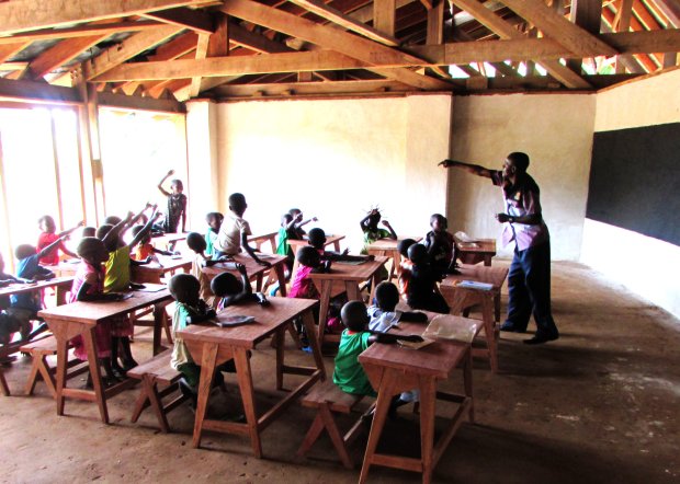 3002x2144x24-Students-at-Ilima-Photo-credit-to-Antoine-Tabou-of-African-Wildlife-Foundation.jpg.pagespeed.ic.XbWjxDUJ4W