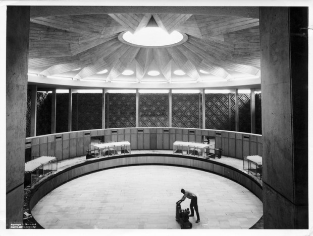Hall et coupole d'une agence Société Générale à Abidjan